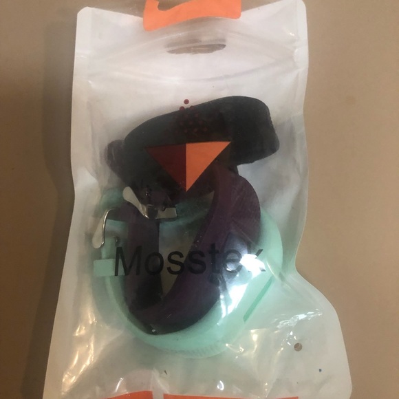 ๐ Mosstek Garmin vivofit 3 bands in multiple colors. - Picture 2 of 2